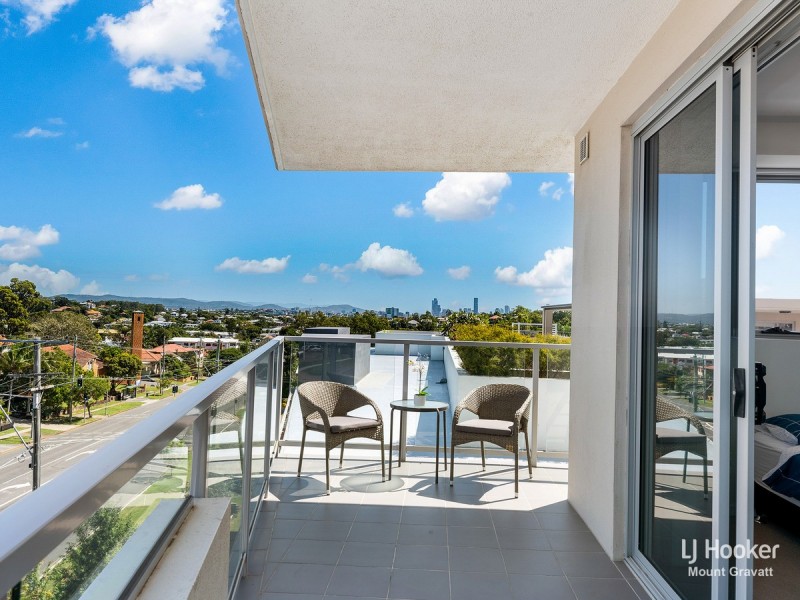 16/902 Logan Road, Holland Park West QLD 4121