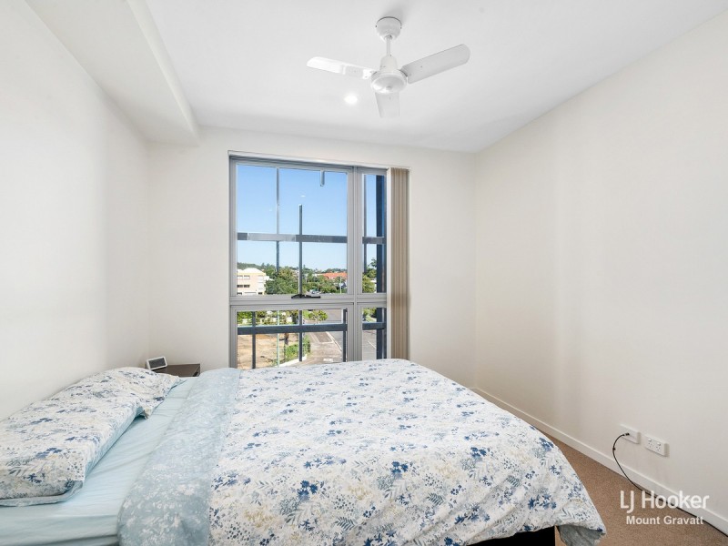 16/902 Logan Road, Holland Park West QLD 4121