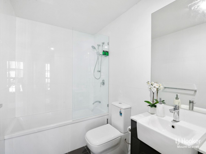 16/902 Logan Road, Holland Park West QLD 4121