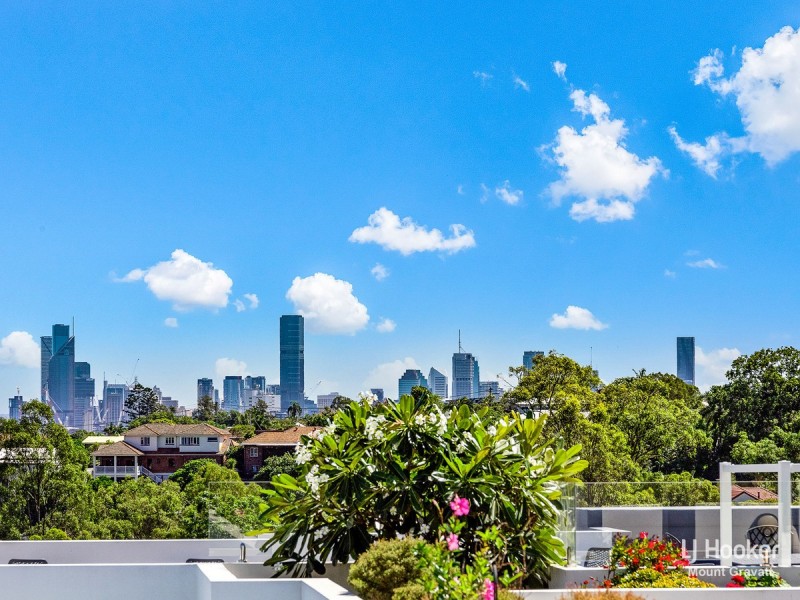 16/902 Logan Road, Holland Park West QLD 4121