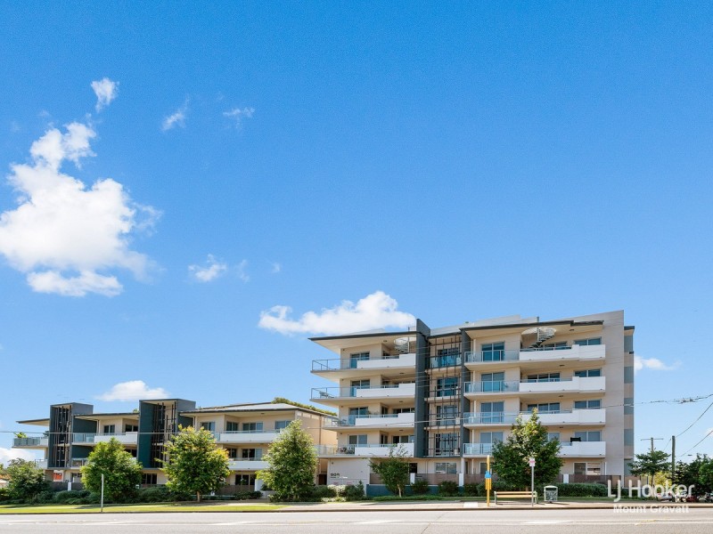 16/902 Logan Road, Holland Park West QLD 4121