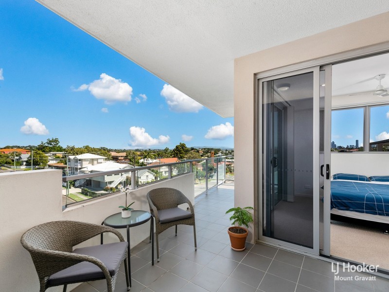 16/902 Logan Road, Holland Park West QLD 4121