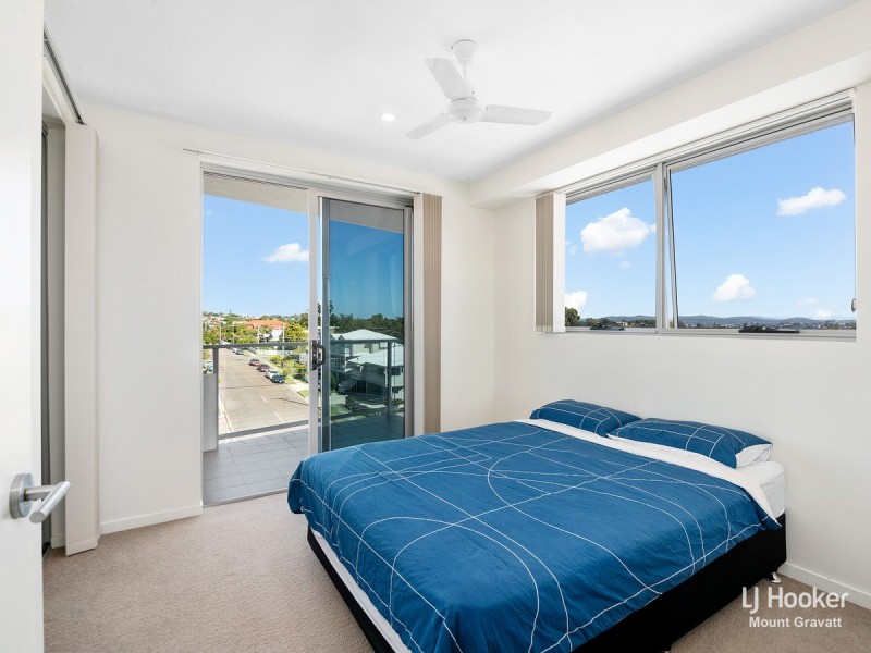 16/902 Logan Road, Holland Park West QLD 4121
