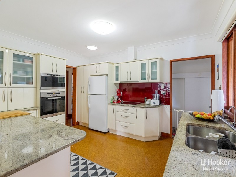 11 Pitcairn Street, Mount Gravatt QLD 4122