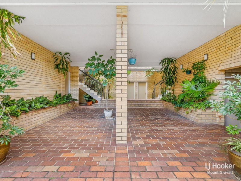 2/70 McLay Street, Coorparoo QLD 4151