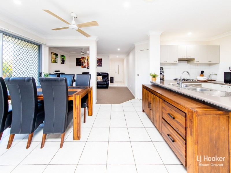 18/95 Lexey Crescent, Wakerley QLD 4154