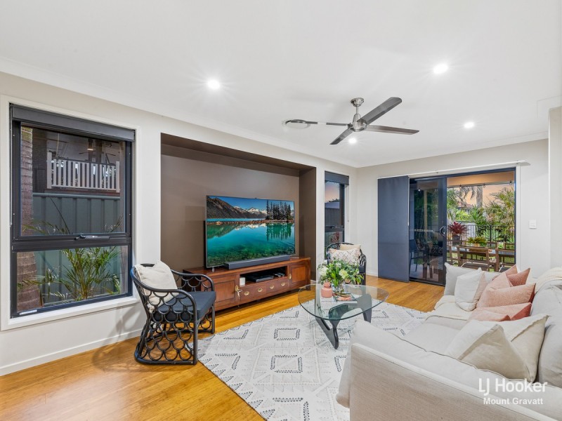 24 Curfew Street, Upper Mount Gravatt QLD 4122