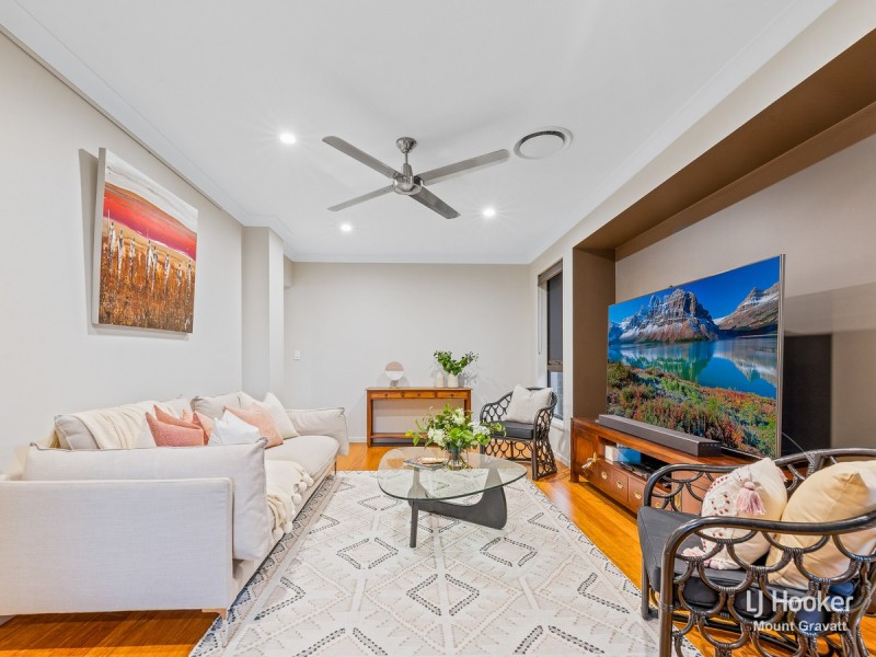 24 Curfew Street, Upper Mount Gravatt QLD 4122