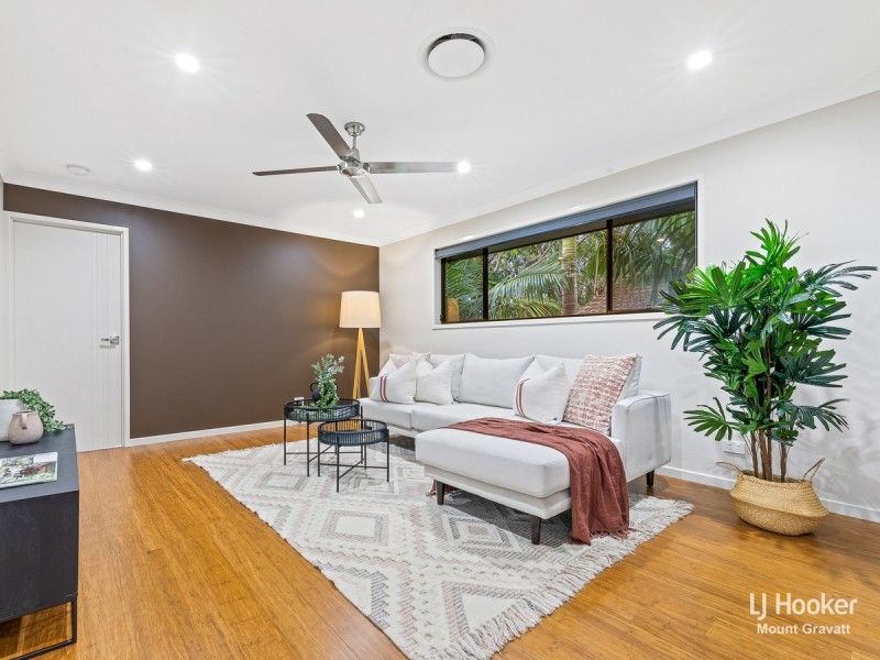 24 Curfew Street, Upper Mount Gravatt QLD 4122