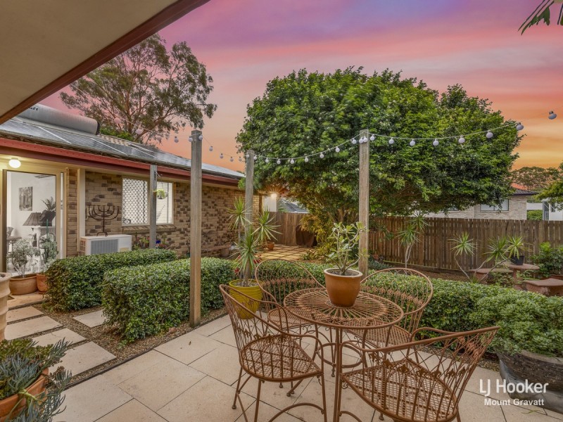 22 Greenland Street, Wishart QLD 4122