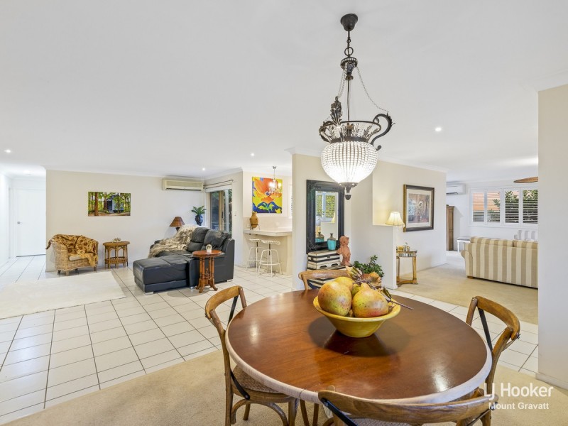 22 Greenland Street, Wishart QLD 4122