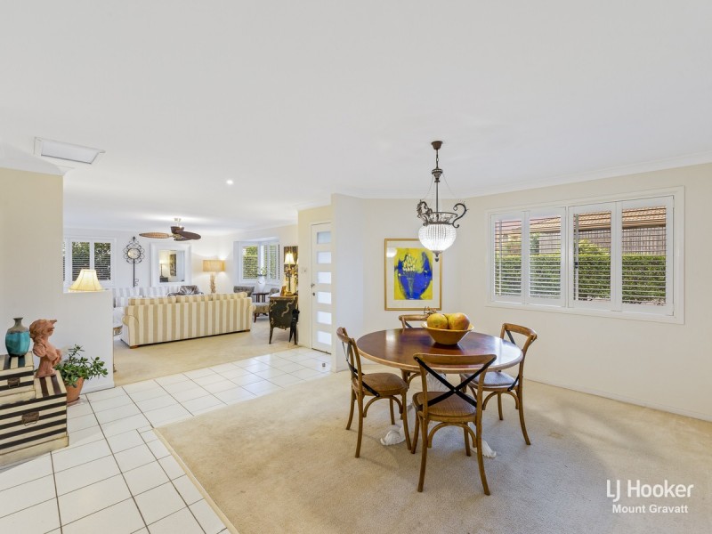 22 Greenland Street, Wishart QLD 4122