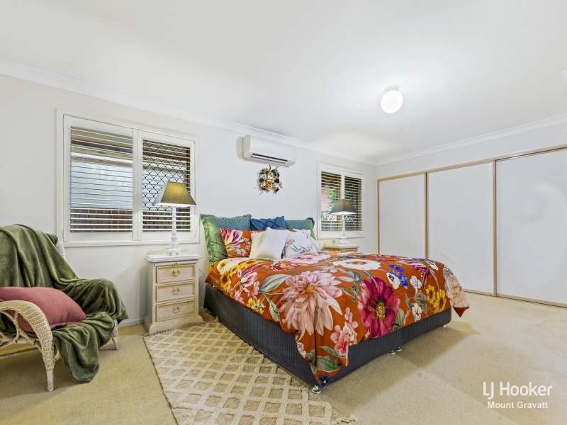 22 Greenland Street, Wishart QLD 4122