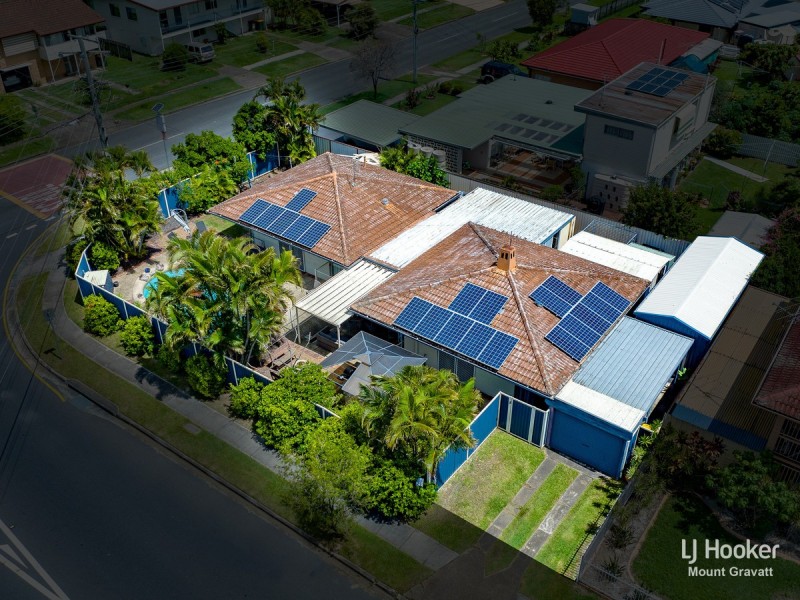 2 Parkway Street, Macgregor QLD 4109