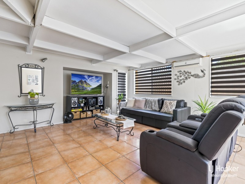 2 Parkway Street, Macgregor QLD 4109