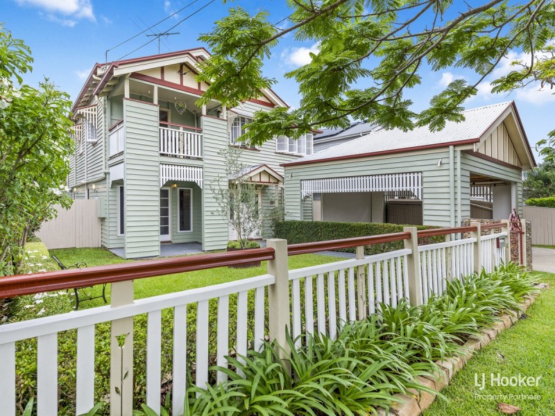 15 Framont Avenue, Holland Park QLD 4121