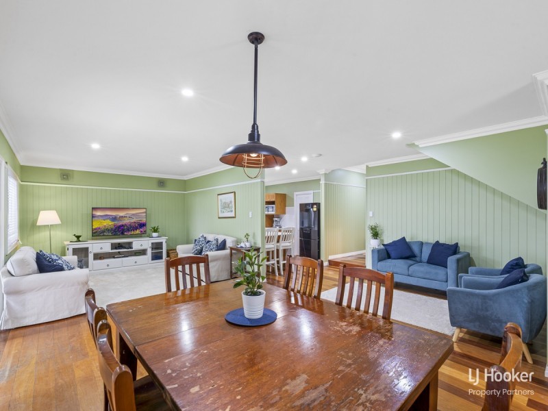 15 Framont Avenue, Holland Park QLD 4121