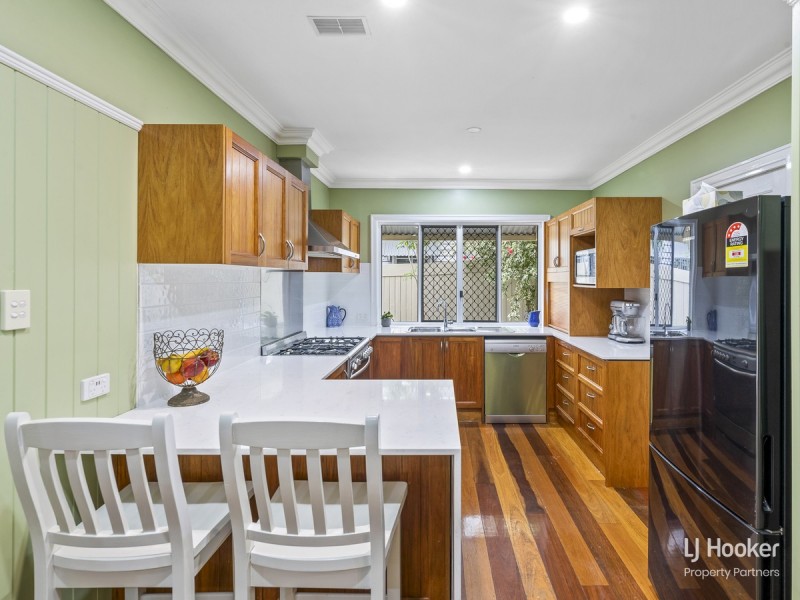 15 Framont Avenue, Holland Park QLD 4121