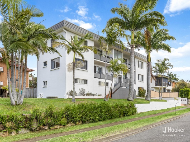 2/2 Honeysuckle Street, Mansfield QLD 4122