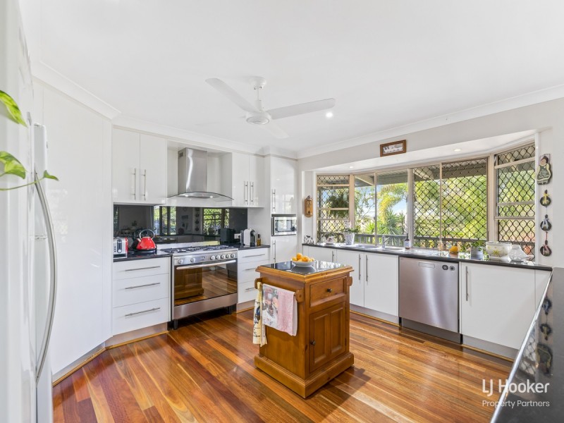 15 Laurel Court, Moores Pocket QLD 4305