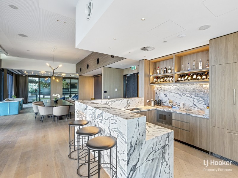 2303/8 Adelaide Street, Brisbane City QLD 4000