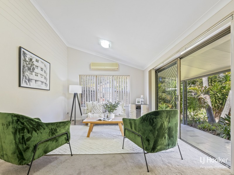 51 Coleman Crescent, Springwood QLD 4127