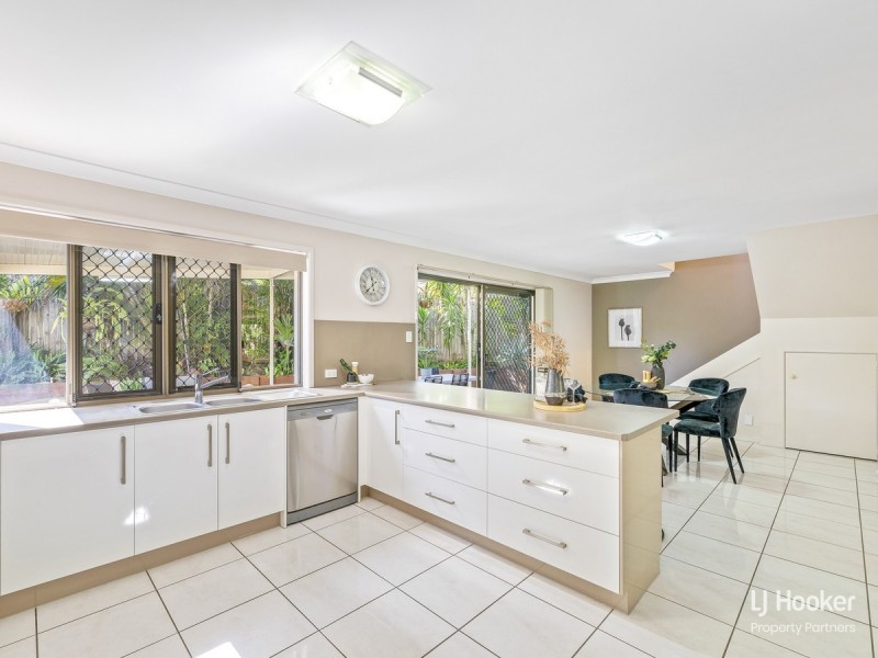 51 Coleman Crescent, Springwood QLD 4127