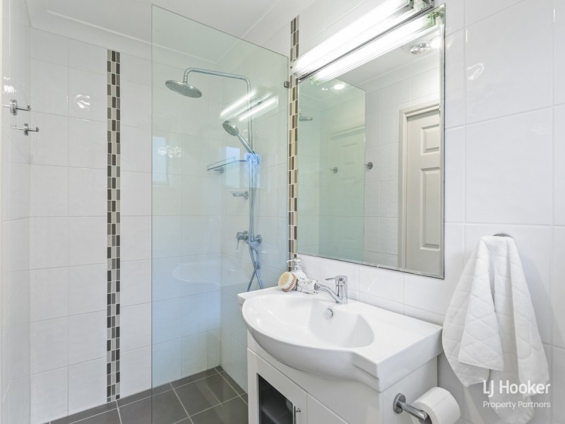 51 Coleman Crescent, Springwood QLD 4127