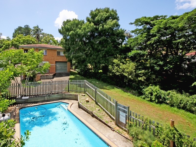 35 Crest St, Mount Gravatt East QLD 4122