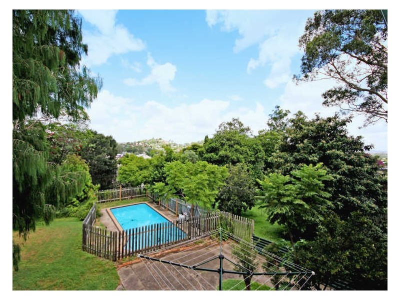 35 Crest St, Mount Gravatt East QLD 4122