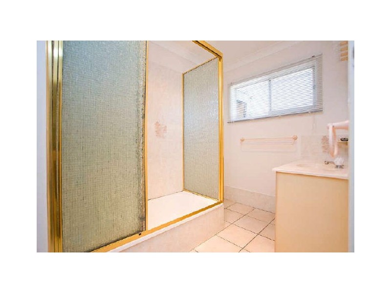 8 Dorien Street, Mount Gravatt East QLD 4122