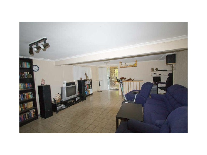 13 Mack Street, Wishart QLD 4122