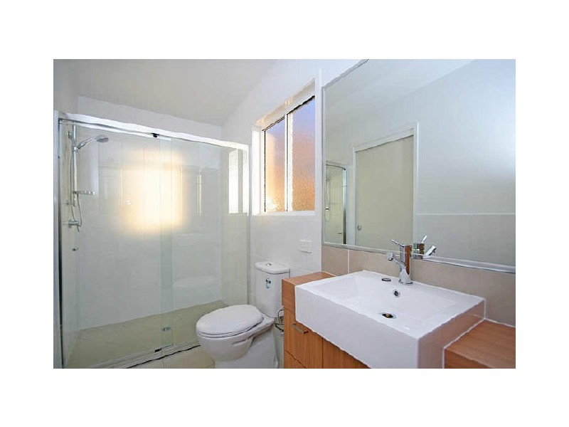 2/55 Douglas Street, Greenslopes QLD 4120