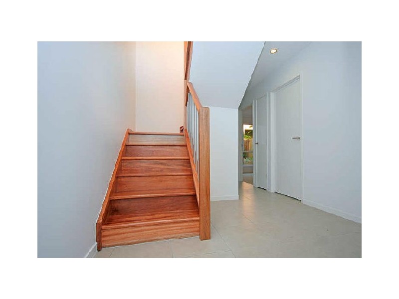 2/55 Douglas Street, Greenslopes QLD 4120