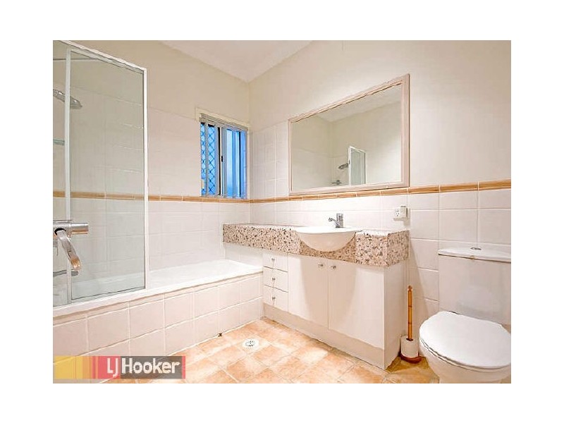 11 Oleander Place, Carindale QLD 4152