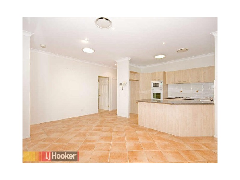 11 Oleander Place, Carindale QLD 4152