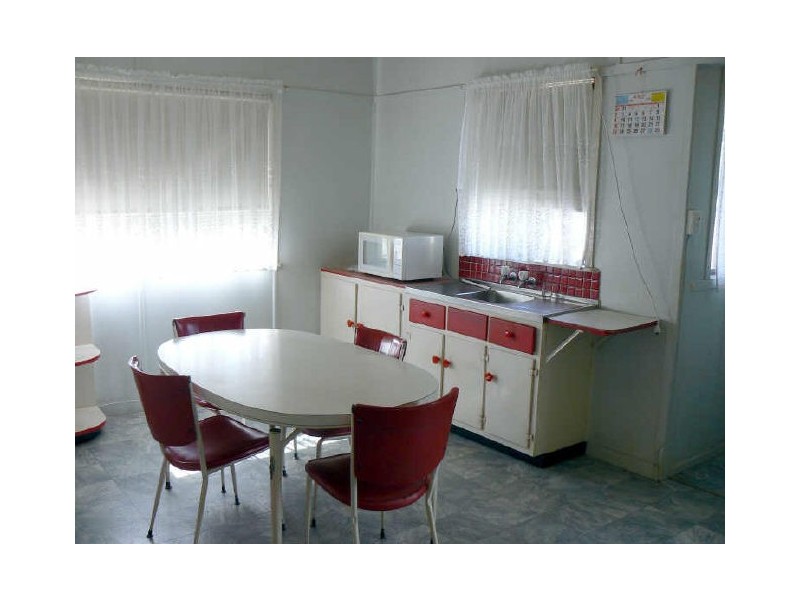 76 Halsey Street (84 Glindemann Dr), Holland Park QLD 4121