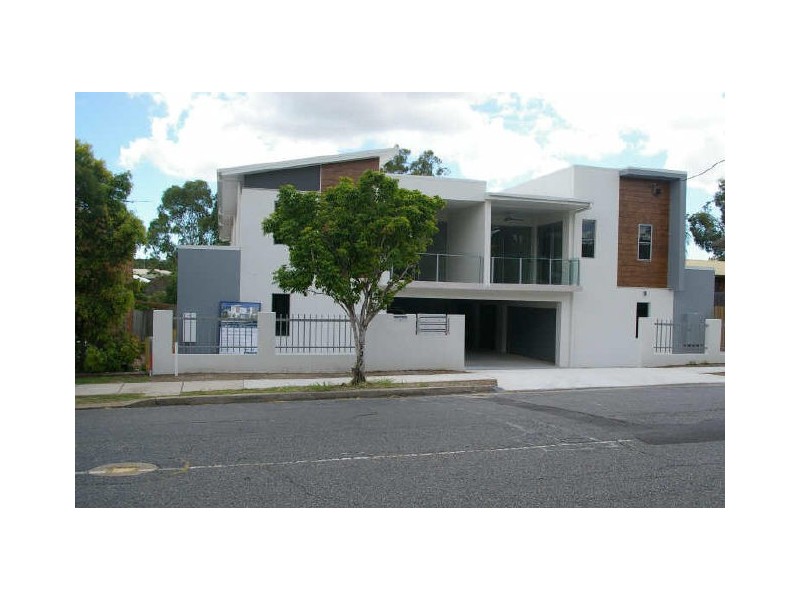 2/46 Leicester Street, Coorparoo QLD 4151