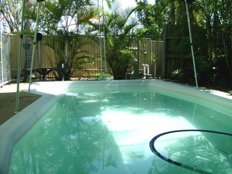 64 Crump Street, Holland Park West QLD 4121