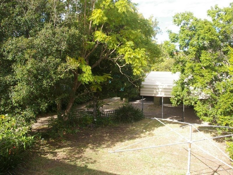 64 Crump Street, Holland Park West QLD 4121