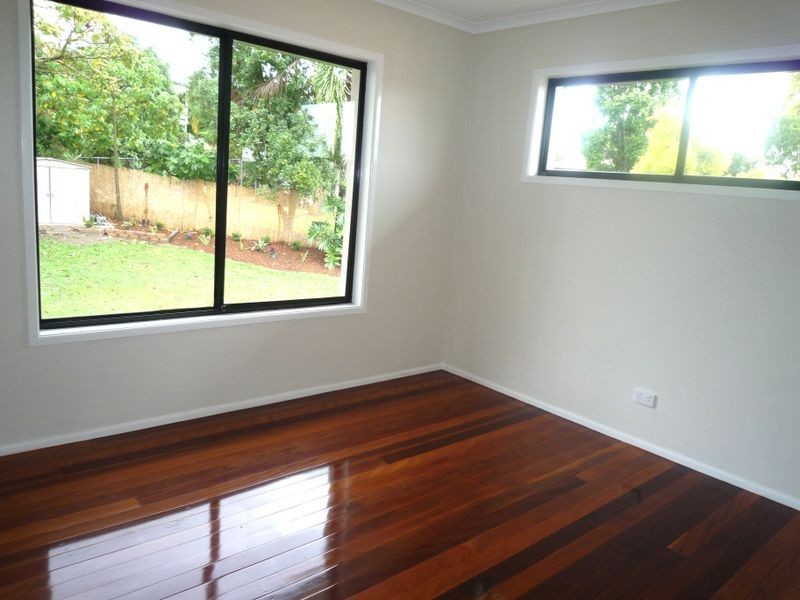 8 Privet Place, Mansfield QLD 4122