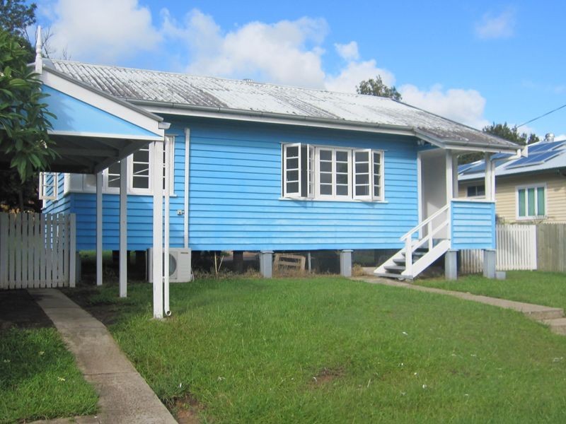 8 Cradock Street, Holland Park QLD 4121