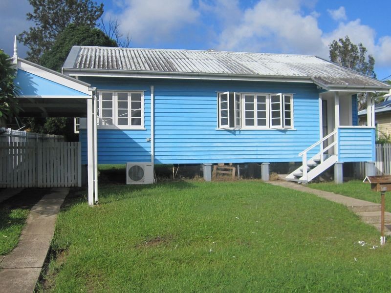 8 Cradock Street, Holland Park QLD 4121