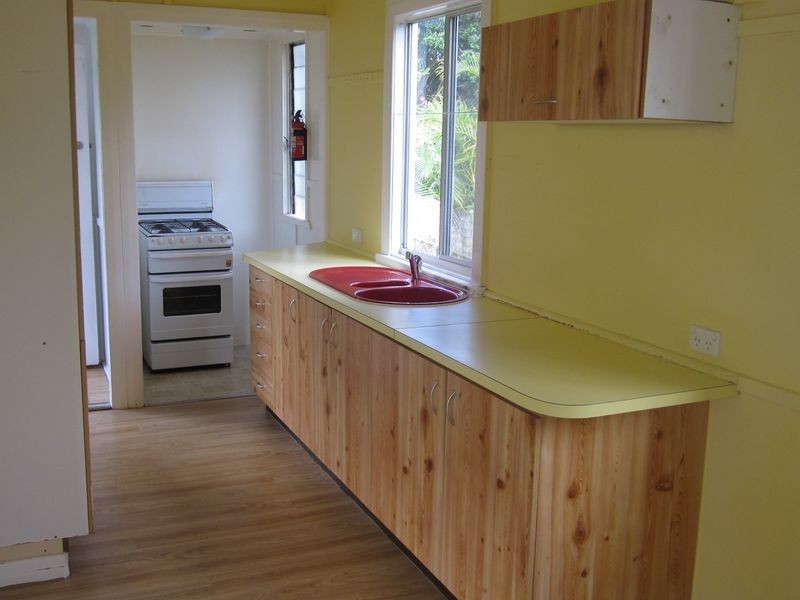 8 Cradock Street, Holland Park QLD 4121