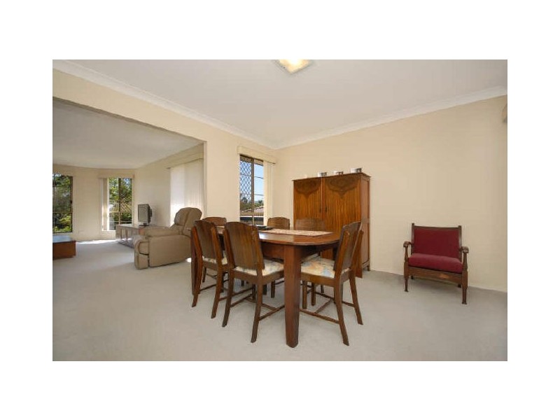 15 Marianna St, Mansfield QLD 4122