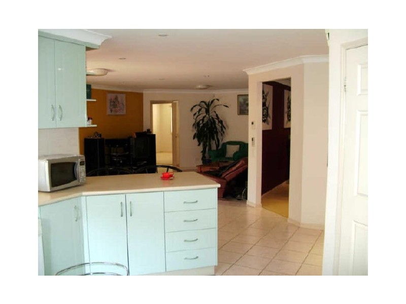 21 Shillington Place, Wishart QLD 4122