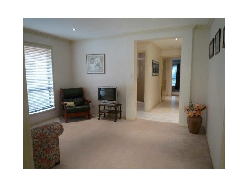 7 Kimbolton Drive, Redland Bay QLD 4165