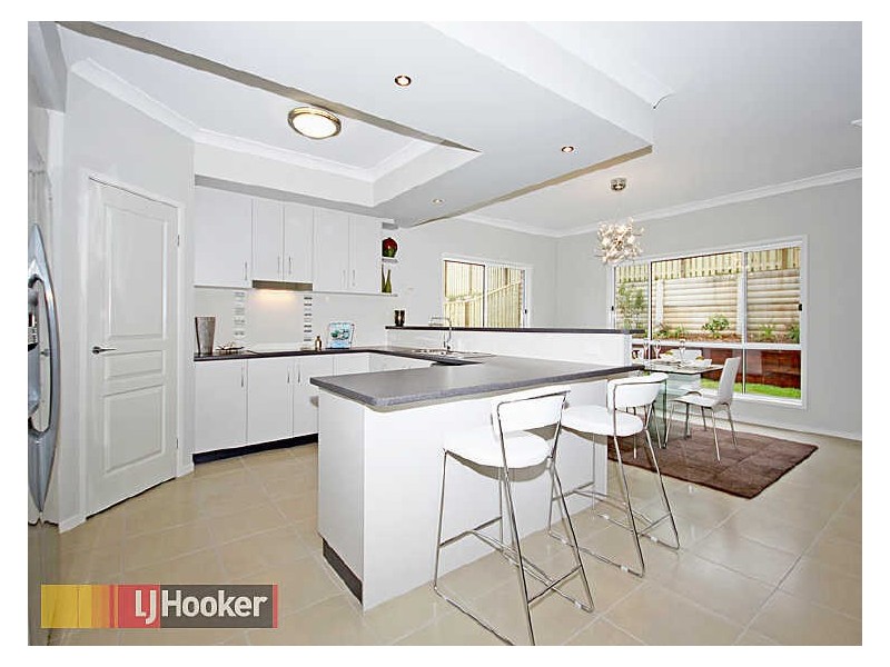 4 Charles Glen Street, Daisy Hill QLD 4127