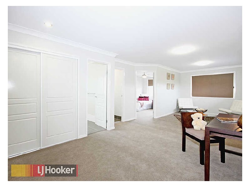 4 Charles Glen Street, Daisy Hill QLD 4127