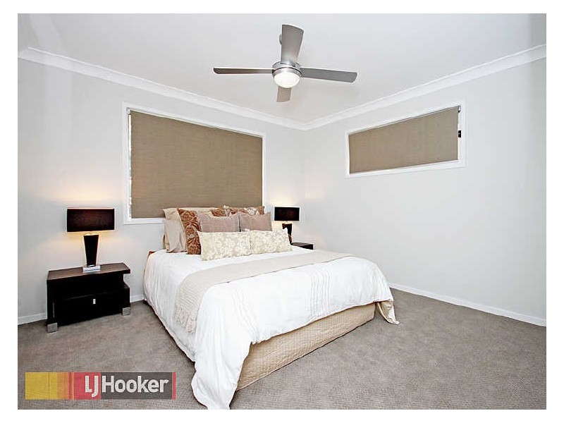 4 Charles Glen Street, Daisy Hill QLD 4127